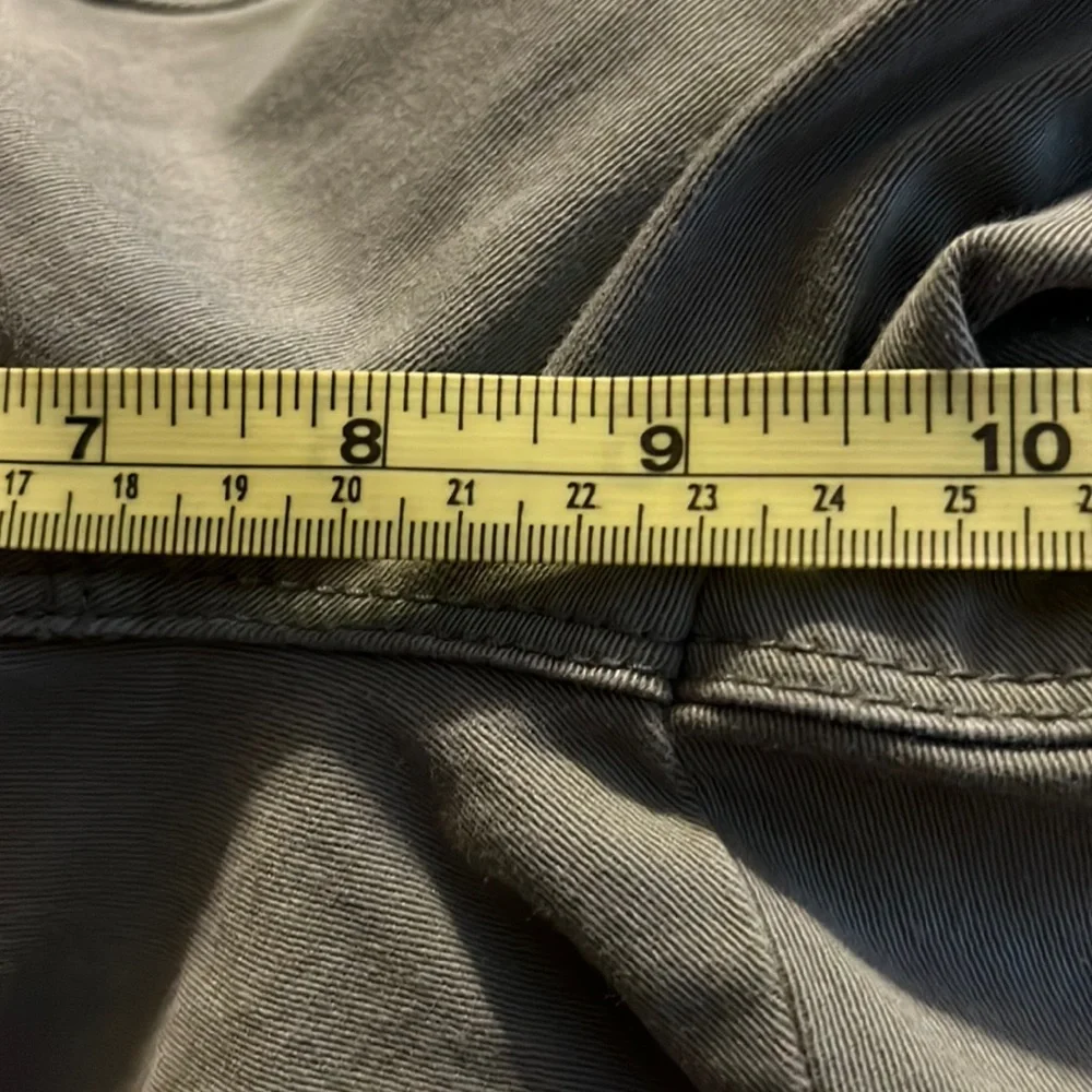 EUC White House Black Market denim jeans. Size 12. - Picture 12 of 14